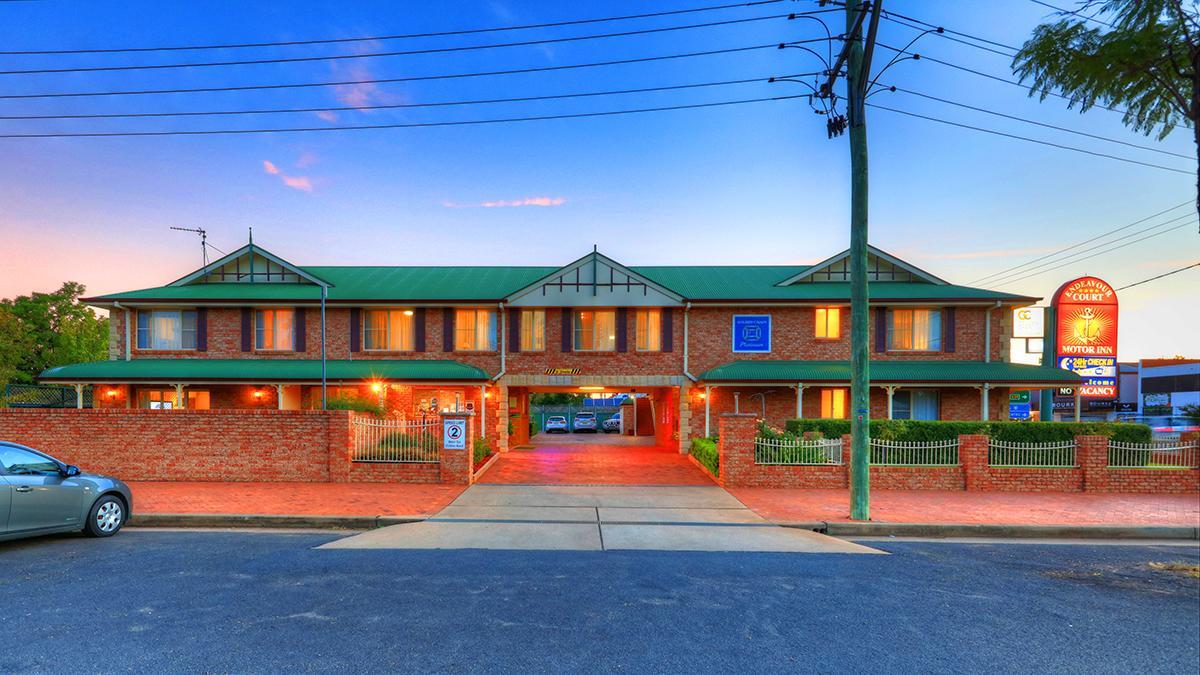 Endeavour Court Motor Inn Dubbo Bagian luar foto