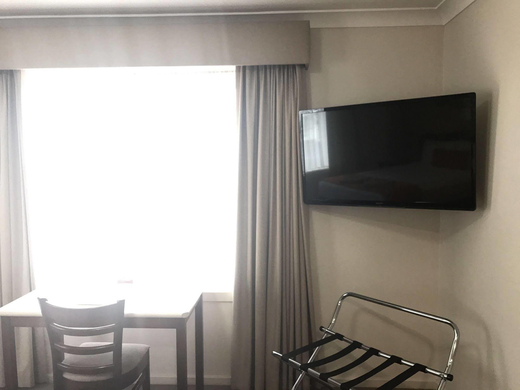 Endeavour Court Motor Inn Dubbo Bagian luar foto